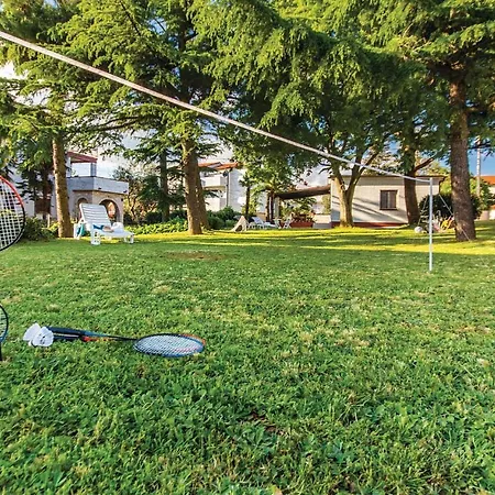 Holiday home 2 Bedroom Pet Friendly In