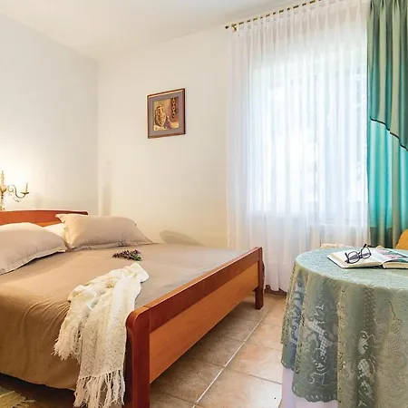 2 Bedroom Pet Friendly In * Medulin